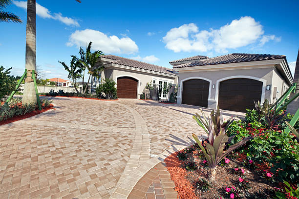 Best Professional Driveway Pavers  in Montesano, WA
